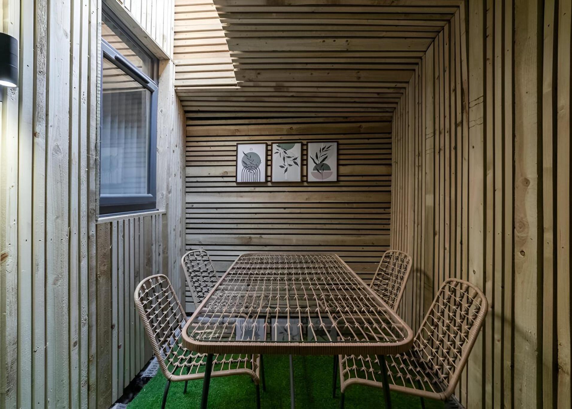 Апартаменты Cozy Vibes Refined 2Br Flat Бери Экстерьер фото